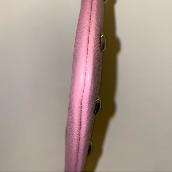 Coach leather Corner Zip Wristlet With Heart Rivets New - Picture 6 of 10